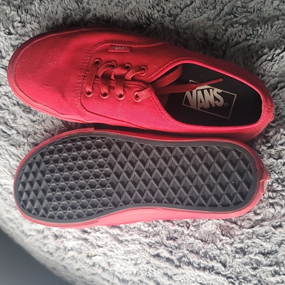 Vans - Picture 2 of 3